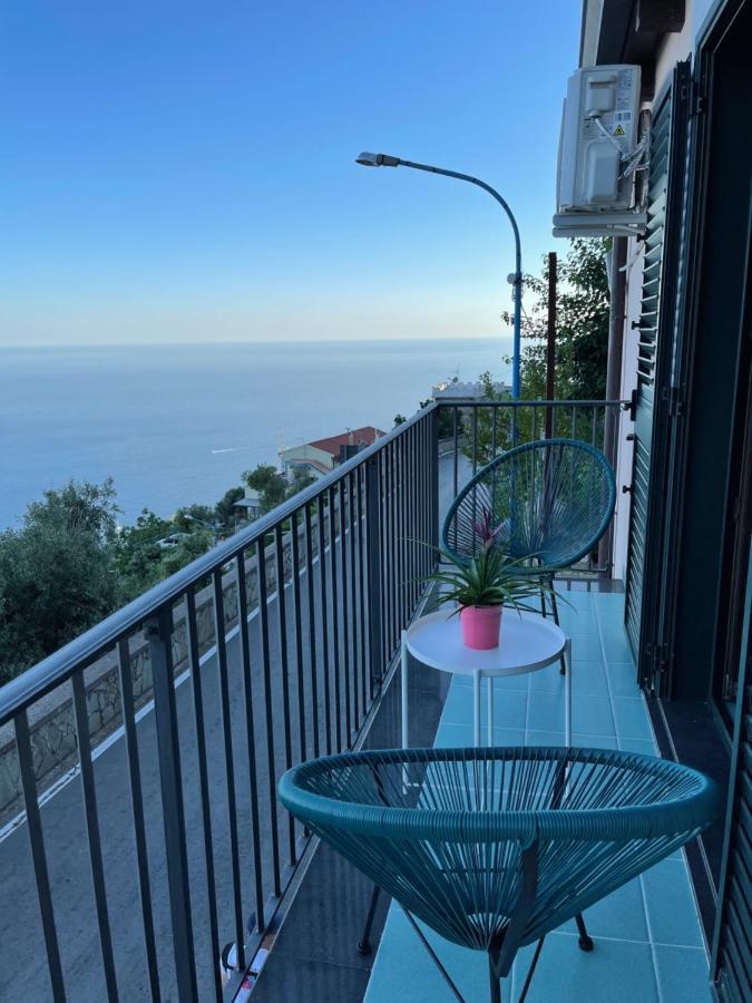 Seaview Apartments Furore Eksteriør billede